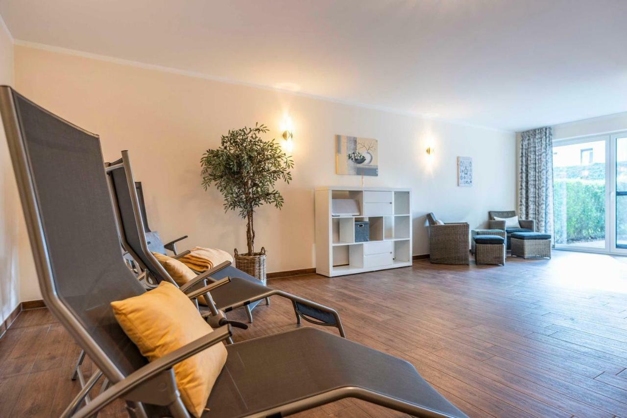 Appartement "Diamant" Mit Penthouseflair - Oase Am Haff Garz  Exterior photo